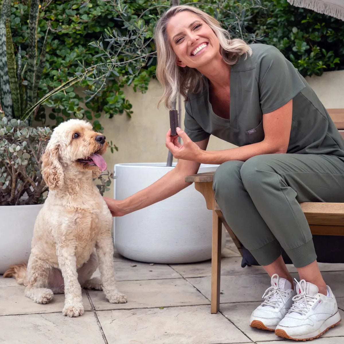Dr Claire Stevens Australian veterinarian recommending Ipromea 2-in-1 Oral and Gut Chews for Large Dogs